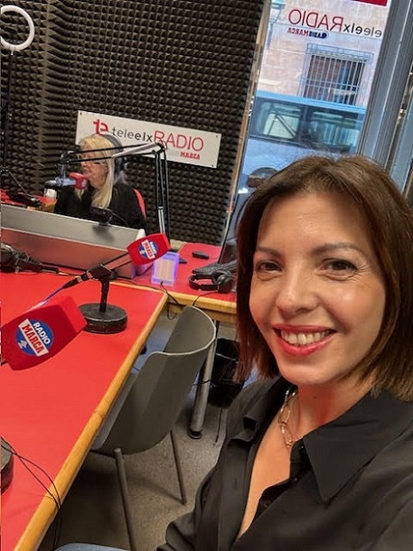 El Programa de radio La Glorieta entrevista a Yolanda Galiana en teleelx radio
